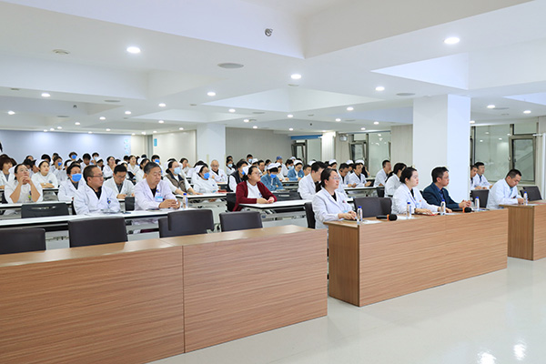 【医院动态】加强医疗合规与医德建设,筑牢患者安全防线——医德医风专题培训会